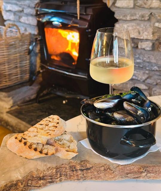 The Lansdowne Kenmare Hotell Eksteriør bilde